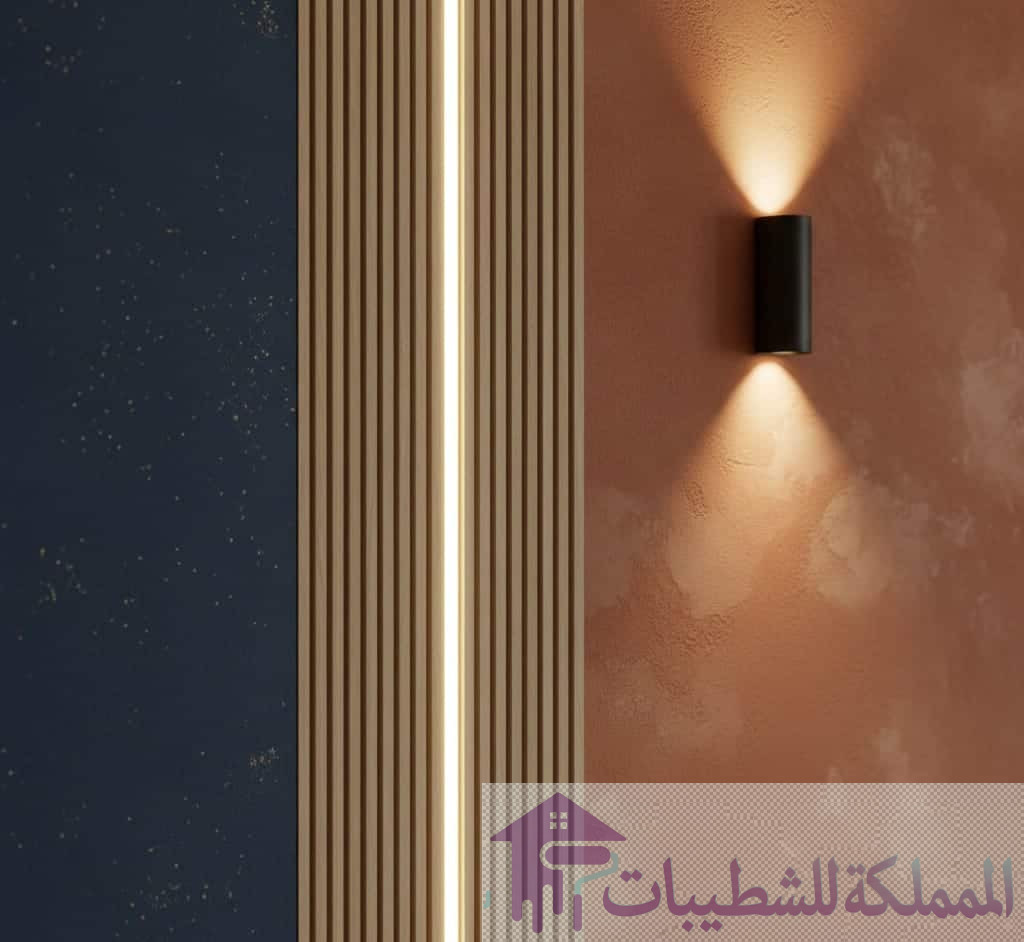 "تصميم واجهة فيلا مودرن في الدمام تدمج بين دهانات البروفايل الفاتحة وبديل الخشب، من تنفيذ أفضل صباغ واجهات في المنطقة الشرقية."